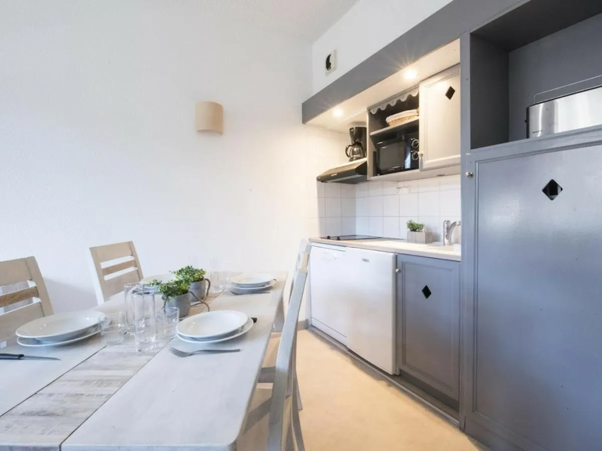Studio Renove Pour 4 Pers. Avec Piscine, Sauna Et Balcon A Saint-Lary-Soulan - Fr-1-296-257 Apartment