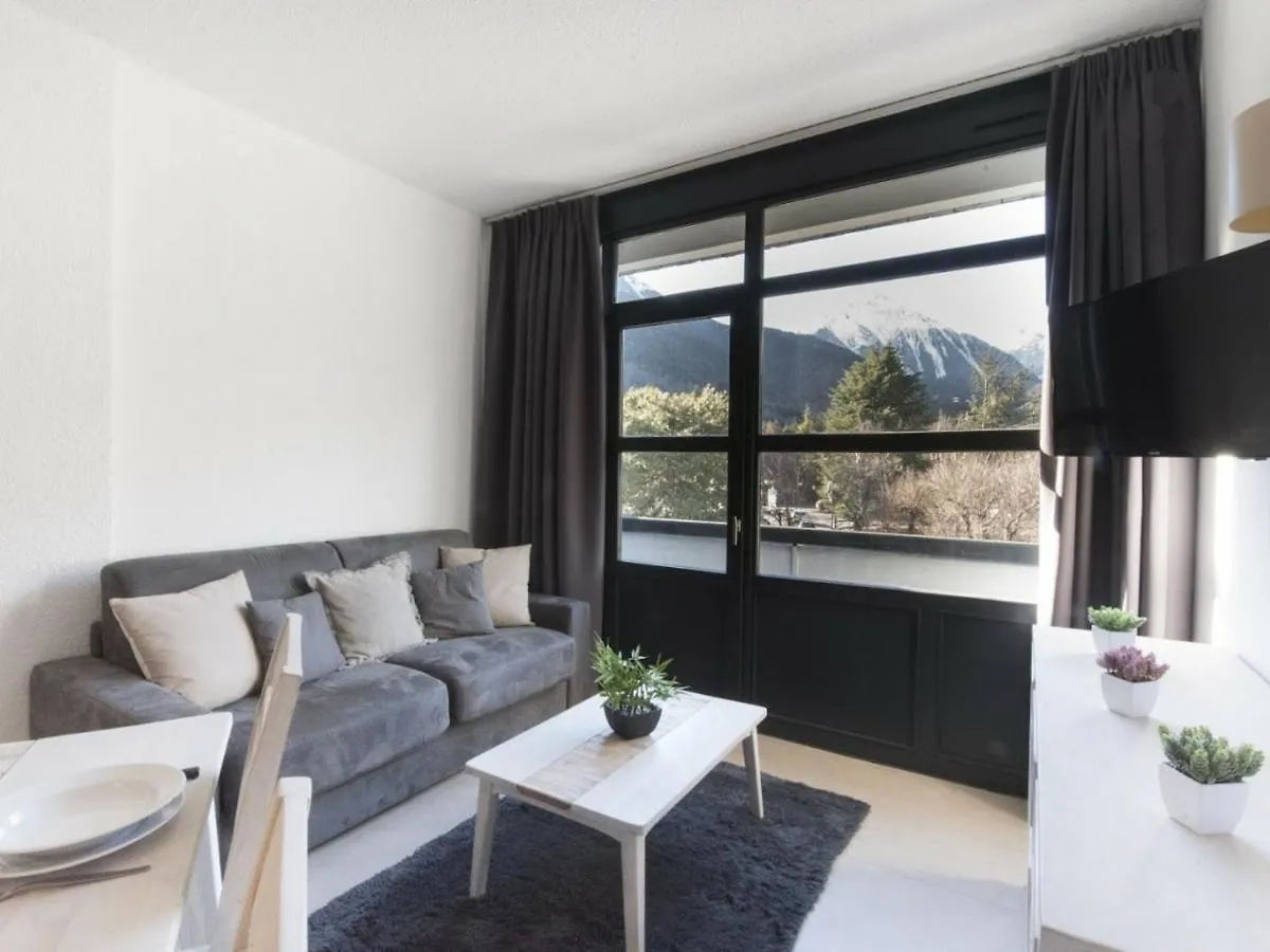 Studio Renove Pour 4 Pers. Avec Piscine, Sauna Et Balcon A Saint-Lary-Soulan - Fr-1-296-257 0*,  France