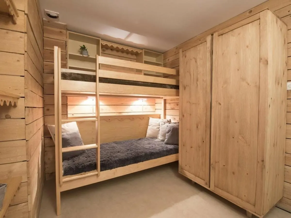 Apartment Studio Renove Pour 4 Pers. Avec Piscine, Sauna Et Balcon A Saint-Lary-Soulan - Fr-1-296-257