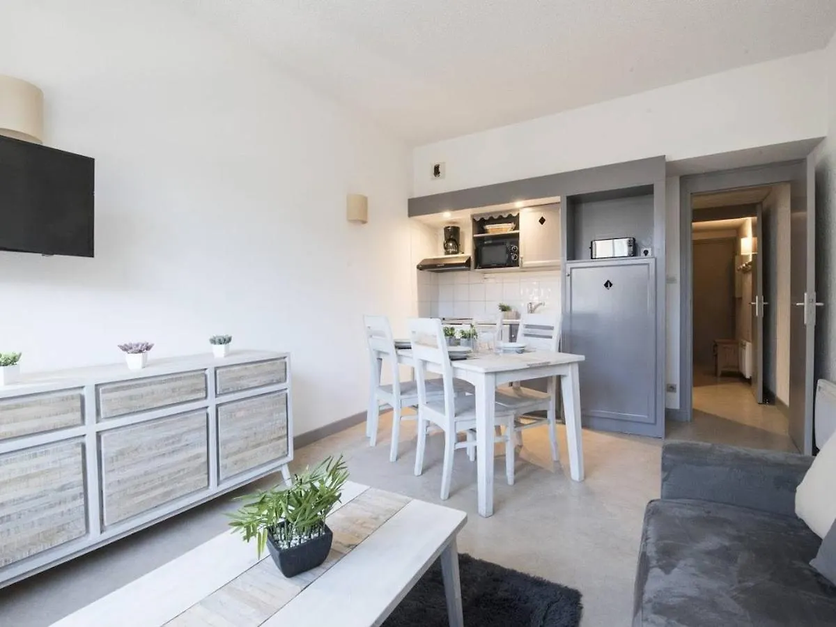 Studio Renove Pour 4 Pers. Avec Piscine, Sauna Et Balcon A Saint-Lary-Soulan - Fr-1-296-257